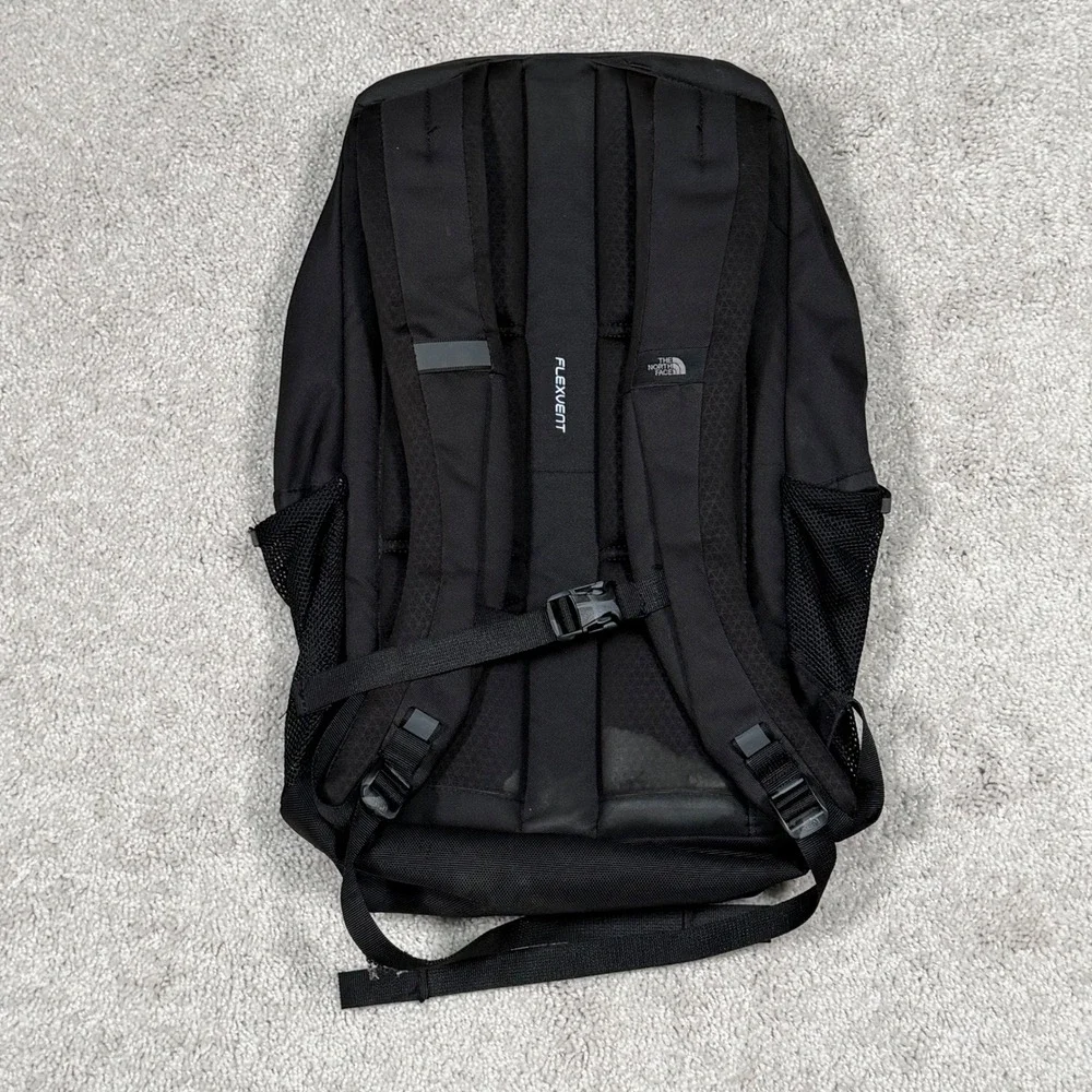 The North Face Black Crestone Flexvent 27.5 Liter Backpack NF0A52S8